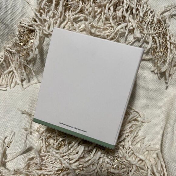 DIPTYQUE La Madeleine Candle 220g - Picture 7 of 9